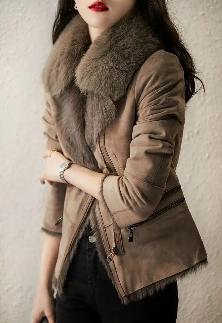 Bélle – Braune Wildlederjacke für Damen – Warm & Stilvoll