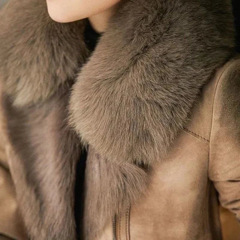 Bélle – Braune Wildlederjacke für Damen – Warm & Stilvoll