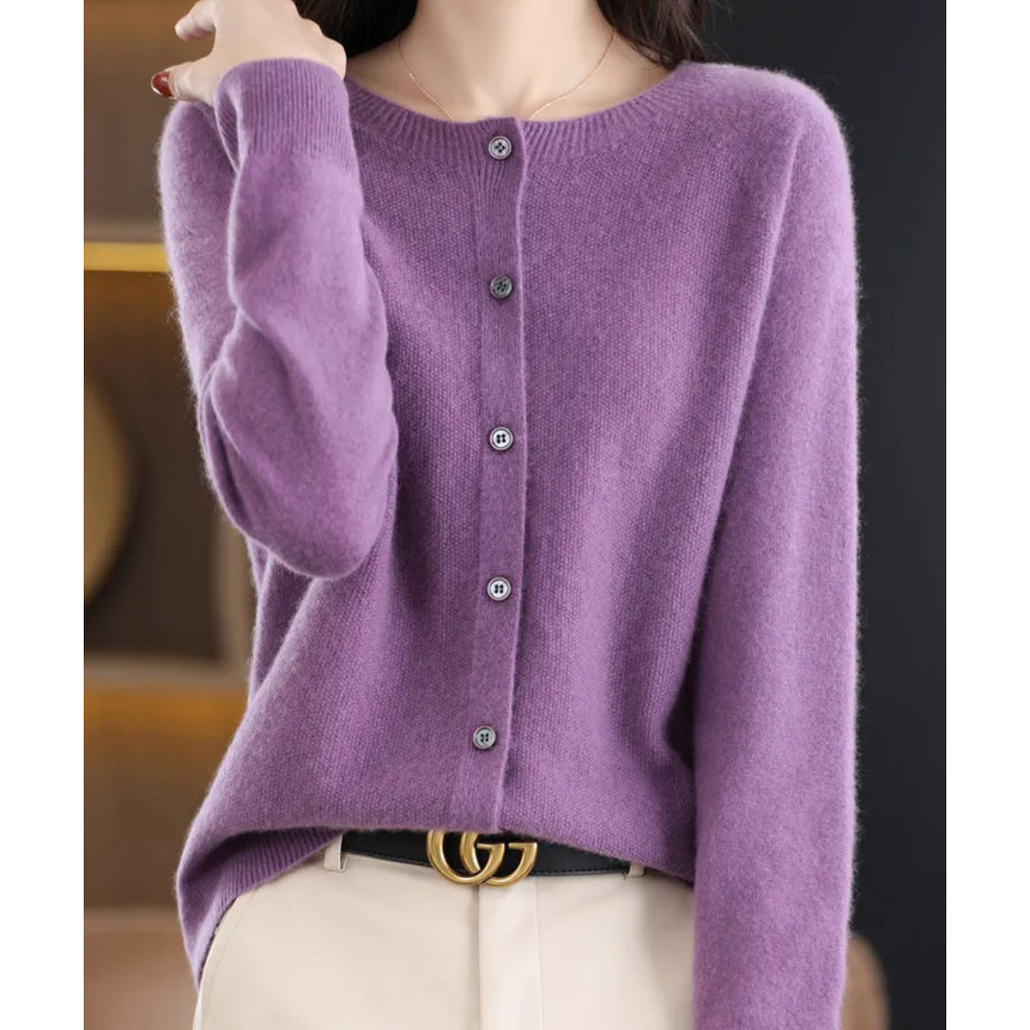 Arianne Cardigan – Stilvolle Wärme & Eleganz