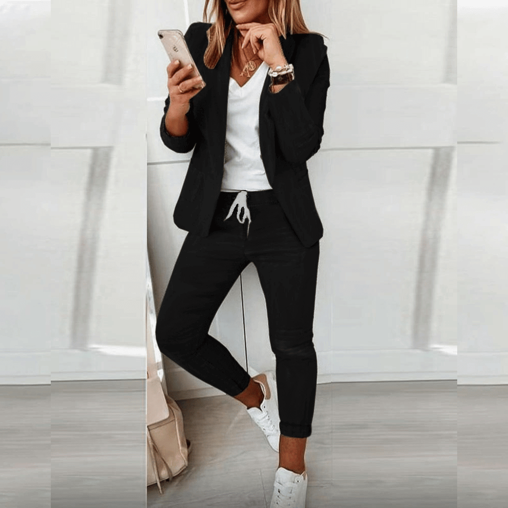 Arianna -  Blazer und Jogger für Frauen - Eleganz & Glanz
