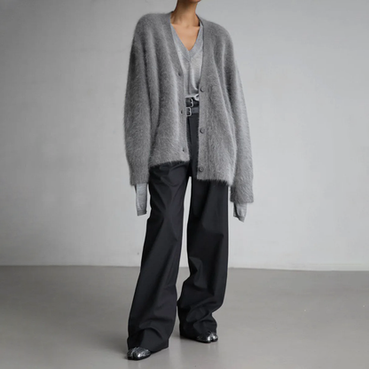 Laura Kaschmir Couture Luxuriöse Strickjacke mit zeitlosem Chic
