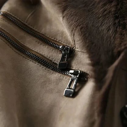 Bélle – Braune Wildlederjacke für Damen – Warm & Stilvoll