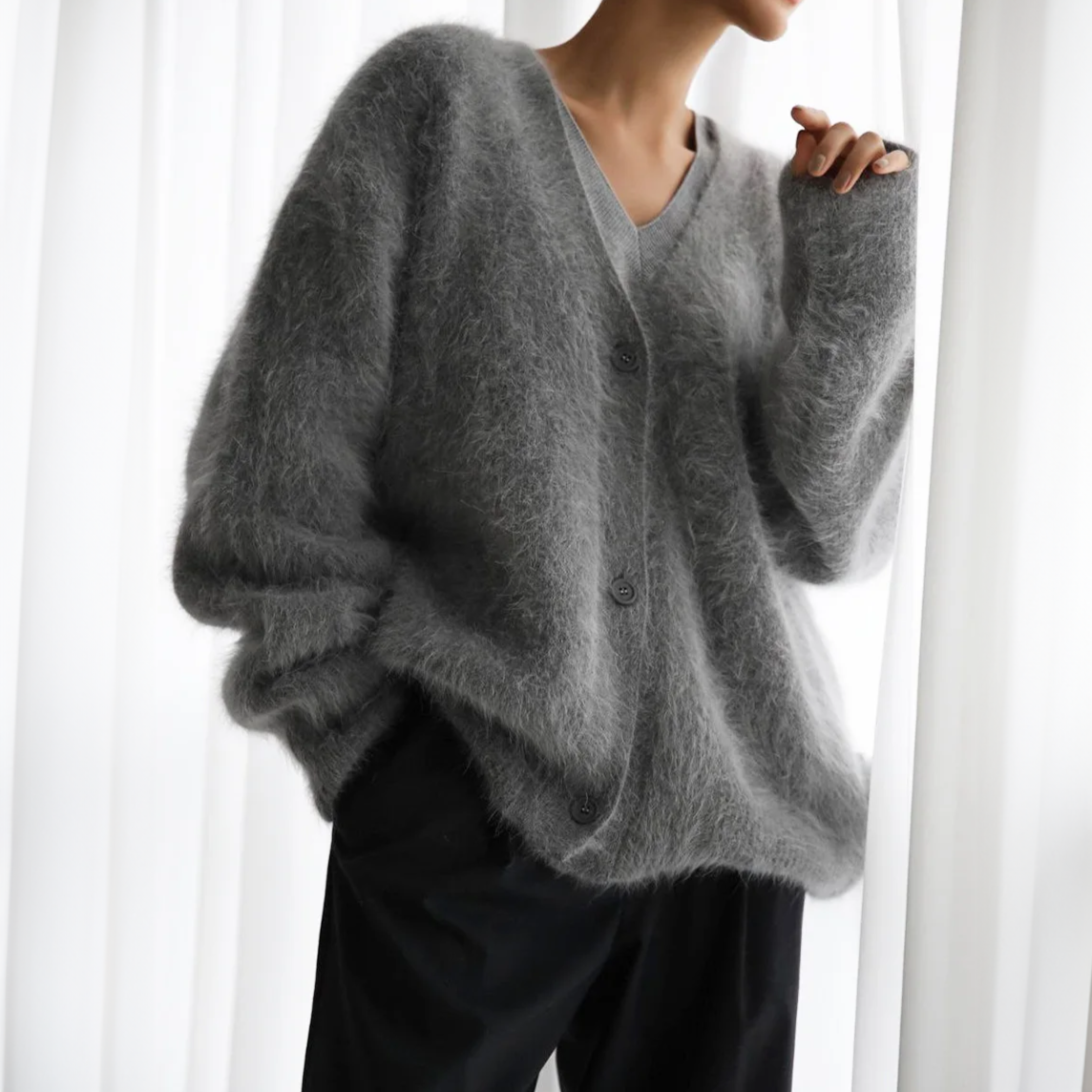 Laura Kaschmir Couture Luxuriöse Strickjacke mit zeitlosem Chic
