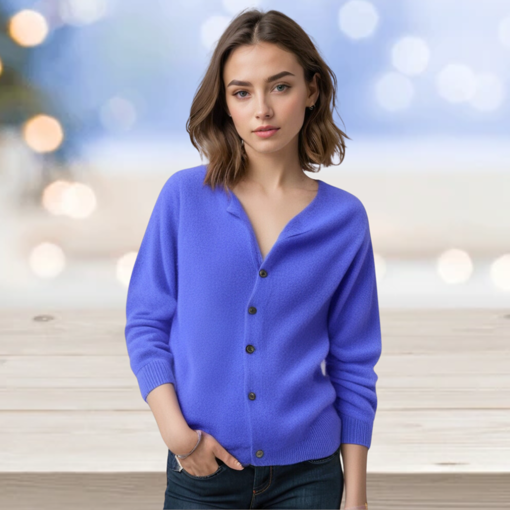 Arianne Cardigan – Stilvolle Wärme & Eleganz