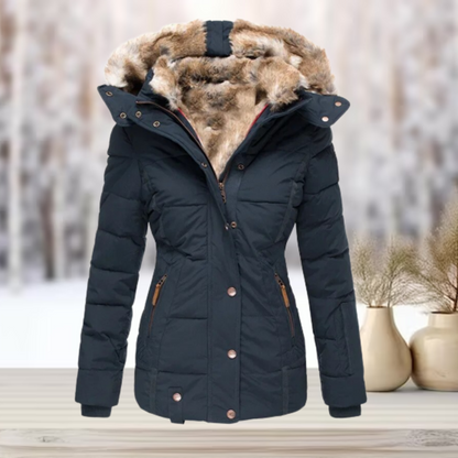 Eula – Winter Pelzjacke mit Kapuze – Wärme & Stil