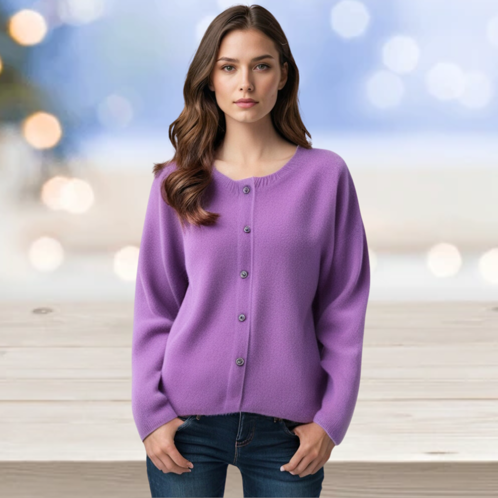 Arianne Cardigan – Stilvolle Wärme & Eleganz